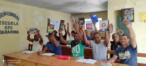 Donación de materiales educativos